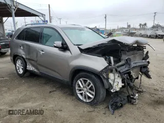 2014 Kia Sorento LX with VIN 5XYKT4A73EG426012, listed as a Copart auction lot 86743754 with 68,157 mi miles and Salvage Title. Bid and sale history available at carsss.com. Image 4.
