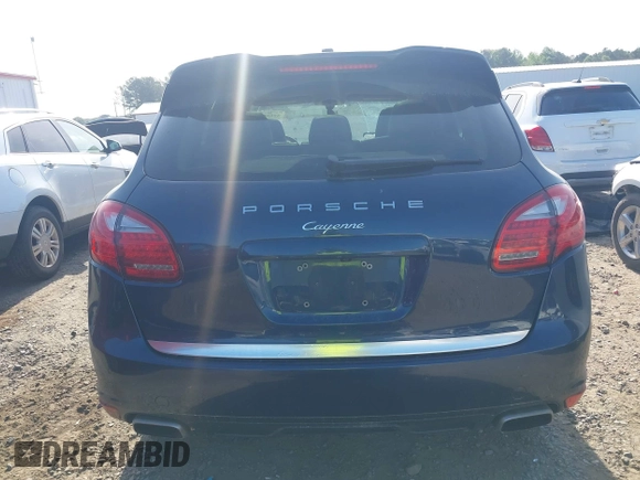 2013 Porsche Cayenne с VIN WP1AA2A2XDLA05934, выставлен на аукционе IAAI как лот 42134144 с пробегом 188 684 миль миль и . История ставок и продаж доступна на DreamBid. Изображение 17.