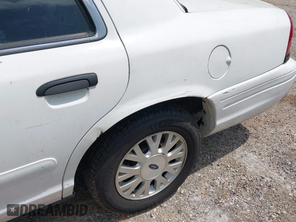 2008 Ford Police Interceptor с VIN 2FAFP71V98X142469, выставлен на аукционе IAAI как лот 42013775 с пробегом 287 577 миль миль и . История ставок и продаж доступна на DreamBid. Изображение 15.
