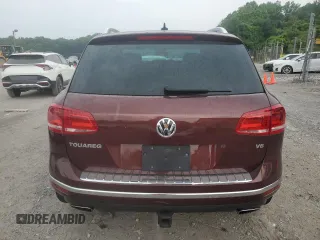2017 Volkswagen Touareg Wolfsburg Edition с VIN WVGRF7BPXHD005361, выставлен на аукционе Copart как лот 59959415 с пробегом 24 982 миль миль и Списание • Salvage title. История ставок и продаж доступна на DreamBid. Изображение 6.