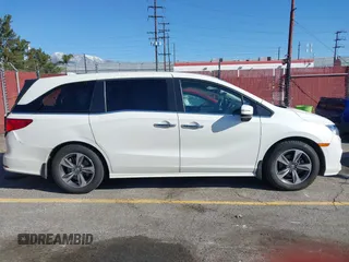 2018 Honda Odyssey Touring with VIN 5FNRL6H8XJB019122, listed as a IAAI auction lot 41820212 with 144,014 mi miles. Bid and sale history available at carsss.com. Image 14.