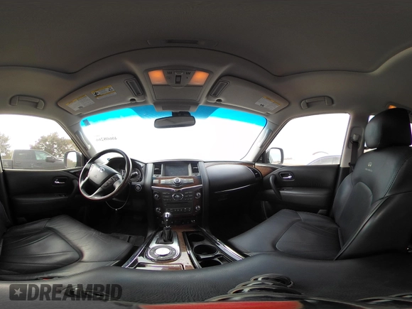 2014 Infiniti QX80 z VIN JN8AZ2NF1E9552567, wystawiony jako IAAI lot #40608266 z przebiegiem 94 809 mil mil oraz . Historia ofert i sprzedaży dostępna na DreamBid. Obrazek 18.