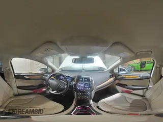 2019 Lincoln MKC Select z VIN 5LMCJ2D9XKUL26052, wystawiony jako Copart lot #54118395 z przebiegiem 66 335 mil mil oraz Szkoda całkowita • Salvage title. Historia ofert i sprzedaży dostępna na DreamBid. Obrazek 15.