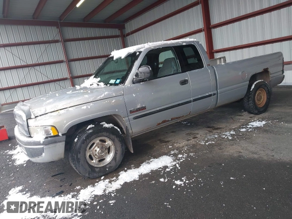 2000 Dodge 2500 z VIN 1B7KC2361YJ127325, wystawiony jako IAAI lot #41981547 z przebiegiem 165 410 mil mil oraz . Historia ofert i sprzedaży dostępna na DreamBid. Obrazek 2.
