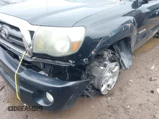 2010 Toyota Tacoma z VIN 5TEUU4EN7AZ747162, wystawiony jako IAAI lot #41899480 z przebiegiem Nie podano mil oraz . Historia ofert i sprzedaży dostępna na DreamBid. Obrazek 6.