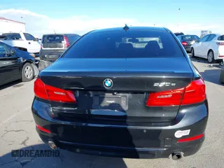 2019 BMW 5 Series 530e iPerformance with VIN WBAJA9C53KB388861, listed as a IAAI auction lot 41621712 with 68,128 mi miles. Bid and sale history available at carsss.com. Image 16.