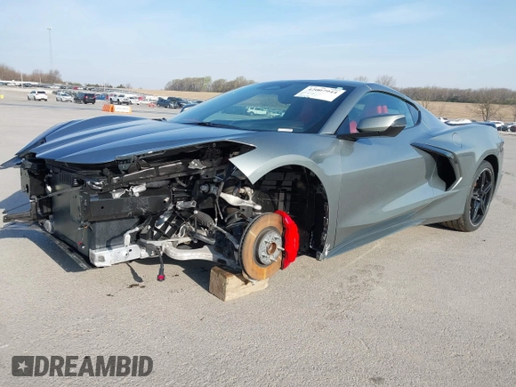2024 Chevrolet Corvette 2LT z VIN 1G1YB2D47R5112325, wystawiony jako IAAI lot #42007944 z przebiegiem 11 725 mil mil oraz . Historia ofert i sprzedaży dostępna na DreamBid. Obrazek 2.