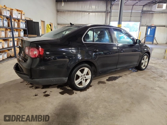 2009 Volkswagen Jetta SE with VIN 3VWRZ71K09M166838, listed as a Copart auction lot 62273635 with 156,816 mi miles and Salvage title. Bid and sale history available at DreamBid. Image 3.