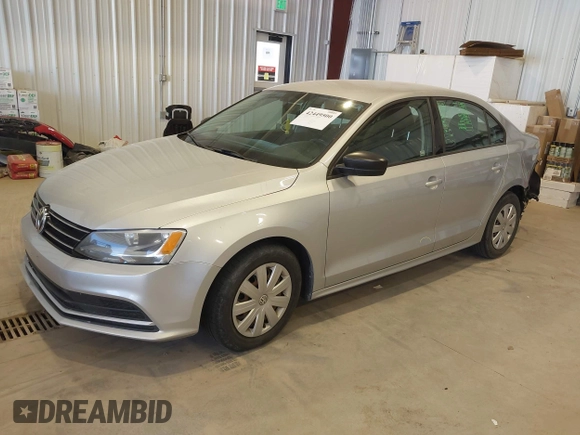 2015 Volkswagen Jetta S with VIN 3VW2K7AJ0FM408987, listed as a IAAI auction lot 42449500 with 137,591 mi miles and . Bid and sale history available at DreamBid. Image 2.
