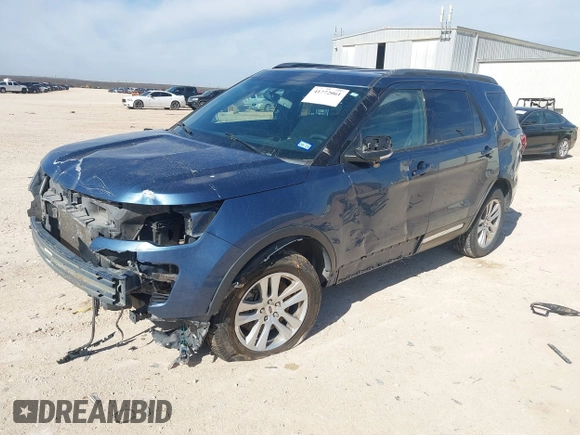 2018 Ford Explorer XLT with VIN 1FM5K8D86JGC41452, listed as a IAAI auction lot 41772061 with 121,192 mi miles and . Bid and sale history available at carsss.com. Image 2.
