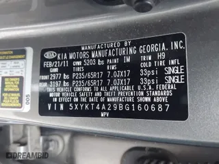 2011 Kia Sorento LX with VIN 5XYKT4A29BG160687, listed as a IAAI auction lot 41238194 with 112,620 mi miles. Bid and sale history available at carsss.com. Image 9.