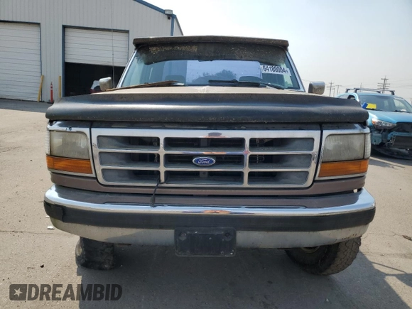 1992 Ford F-250 with VIN 1FTHX26M1NKB22897, listed as a Copart auction lot 87669905 with 0 mi miles and Clean Title. Bid and sale history available at carsss.com. Image 5.