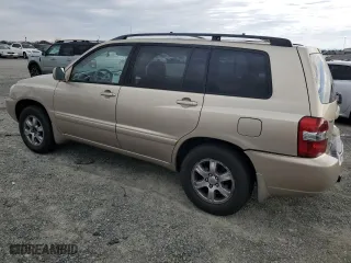 2005 Toyota Highlander with VIN JTEGP21A450046124, listed as a Copart auction lot 45967045 with 204,518 mi miles and Salvage Title. Bid and sale history available at carsss.com. Image 2.