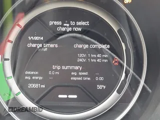2015 FIAT 500e z VIN 3C3CFFGE4FT689654, wystawiony jako IAAI lot #42199588 z przebiegiem 20 681 mil mil oraz . Historia ofert i sprzedaży dostępna na DreamBid. Obrazek 15.