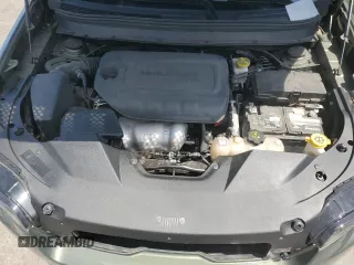 2020 Jeep Cherokee Latitude z VIN 1C4PJMCB3LD651555, wystawiony jako Copart lot #56543045 z przebiegiem 110 966 mil mil oraz Szkoda całkowita • Salvage title. Historia ofert i sprzedaży dostępna na DreamBid. Obrazek 12.