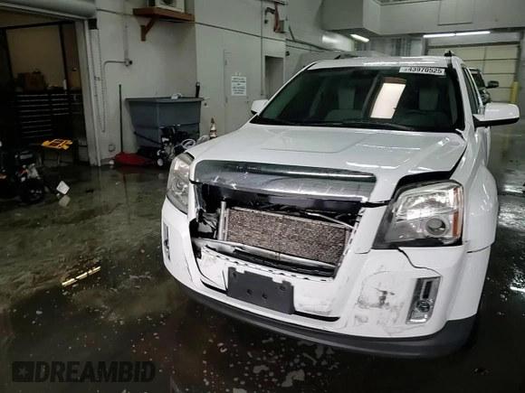 2012 GMC Terrain SLT-1 with VIN 2GKFLVE55C6180580, listed as a Copart auction lot 43970525 with 135,094 mi miles and Salvage Title. Bid and sale history available at carsss.com. Image 14.