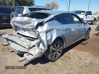 2022 Nissan Altima SR z VIN 1N4BL4CV4NN419547, wystawiony jako IAAI lot #41651392 z przebiegiem 44 429 mil mil oraz . Historia ofert i sprzedaży dostępna na DreamBid. Obrazek 4.