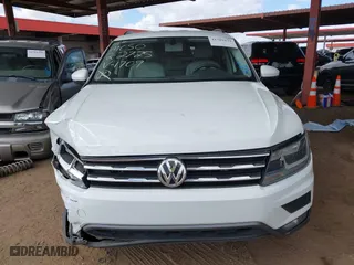 2018 Volkswagen Tiguan SEL with VIN 3VV3B7AX0JM001709, listed as a IAAI auction lot 41702672 with 146,499 mi miles. Bid and sale history available at carsss.com. Image 12.