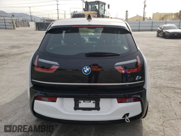 2021 BMW i3 with VIN WBY8P2C0XM7K09697, listed as a Copart auction lot 72103422 with 2,824 mi miles. Bid and sale history available at carsss.com. Image 6.