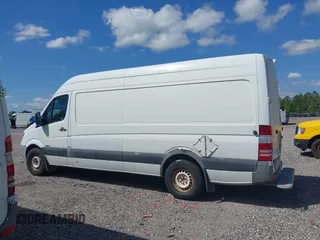 2011 Mercedes-Benz Sprinter Cargo with VIN WD3PE8CBXB5592597, listed as a IAAI auction lot 41963313 with 490,059 mi miles. Bid and sale history available at carsss.com. Image 14.