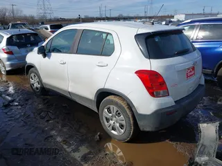 2016 Chevrolet Trax LS with VIN 3GNCJKSB3GL267030, listed as a IAAI auction lot 41485429 with 126,301 mi miles. Bid and sale history available at carsss.com. Image 3.