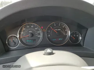 2006 Jeep Grand Cherokee Overland with VIN 1J8HR68256C326636, listed as a Copart auction lot 49686265 with 219,066 mi miles and Clean Title. Bid and sale history available at carsss.com. Image 9.