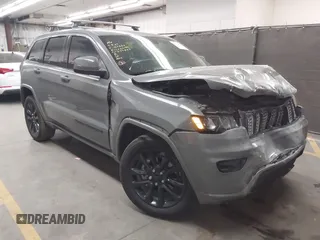 2020 Jeep Grand Cherokee Altitude z VIN 1C4RJFAG0LC163818, wystawiony jako IAAI lot #42009857 z przebiegiem 77 843 mil mil oraz . Historia ofert i sprzedaży dostępna na DreamBid. Obrazek 1.