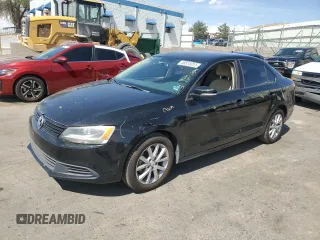 2011 Volkswagen Jetta SE z VIN 3VWDZ7AJXBM311150, wystawiony jako Copart lot #58515015 z przebiegiem 148 351 mil mil oraz Szkoda całkowita • Salvage title. Historia ofert i sprzedaży dostępna na DreamBid. Obrazek 1.