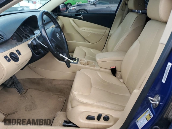 2008 Volkswagen Passat Komfort z VIN WVWAK73C38P090731, wystawiony jako Copart lot #47819845 z przebiegiem 150 608 mil mil oraz Szkoda całkowita • Salvage title. Historia ofert i sprzedaży dostępna na DreamBid. Obrazek 7.