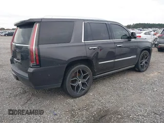 2016 Cadillac Escalade Platinum z VIN 1GYS4DKJ1GR363238, wystawiony jako IAAI lot #40974636 z przebiegiem 128 296 mil mil oraz . Historia ofert i sprzedaży dostępna na DreamBid. Obrazek 4.