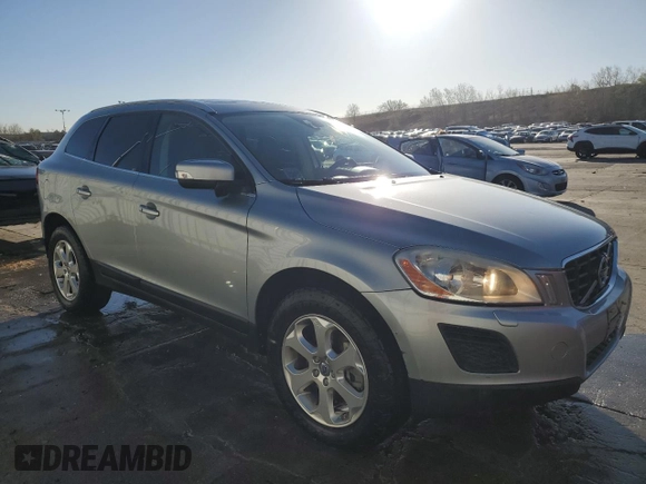 2013 Volvo XC60 3.2L with VIN YV4952DZ4D2393442, listed as a Copart auction lot 52545825 with 100,129 mi miles and Salvage Title. Bid and sale history available at carsss.com. Image 4.
