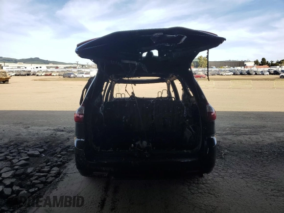 2018 Toyota Sienna XLE Auto Access Seat with VIN 5TDYZ3DCXJS955790, listed as a Copart auction lot 47668355 with 0 mi miles and Non Repairable. Bid and sale history available at carsss.com. Image 6.