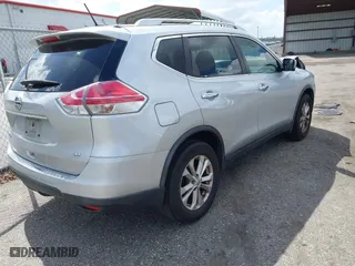 2015 Nissan Rogue SV with VIN KNMAT2MT5FP504510, listed as a IAAI auction lot 41935481 with 136,721 mi miles. Bid and sale history available at carsss.com. Image 4.