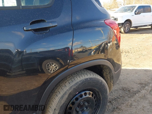 2016 Chevrolet Trax LS with VIN KL7CJKSB7GB634812, listed as a IAAI auction lot 41733679 with 130,654 mi miles. Bid and sale history available at carsss.com. Image 12.