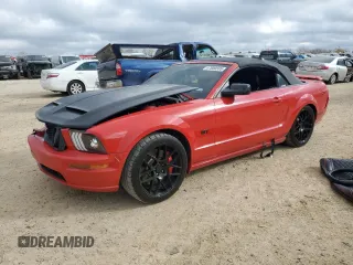 2005 Ford Mustang GT Deluxe with VIN 1ZVFT85HX55232398, listed as a Copart auction lot 47000505 with 86,445 mi miles and Salvage Title. Bid and sale history available at DreamBid. Image 1.