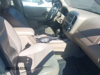 2005 Ford Escape Limited with VIN 1FMYU04135KA96157, listed as a IAAI auction lot 42339869 with 202,712 mi miles and . Bid and sale history available at DreamBid. Image 5.
