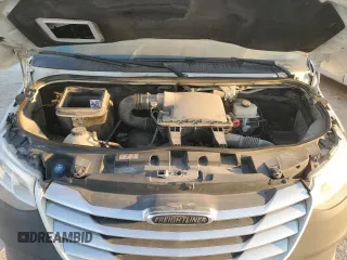 2019 Freightliner Sprinter z VIN WDRPF1CD3KP106454, wystawiony jako Copart lot #47475935 z przebiegiem 235 001 mil mil oraz Tytuł czysty. Historia ofert i sprzedaży dostępna na DreamBid. Obrazek 12.