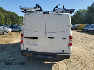 2018 Nissan NV Cargo S z VIN 1N6BF0KM4JN809929, wystawiony jako Copart lot #70578344 z przebiegiem 141 309 mil mil oraz Szkoda całkowita • Salvage title. Historia ofert i sprzedaży dostępna na DreamBid. Obrazek 6.