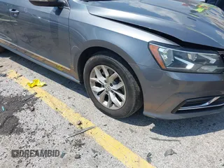 2016 Volkswagen Passat S с VIN 1VWAS7A3XGC008984, выставлен на аукционе IAAI как лот 42578188 с пробегом 167 585 миль миль и . История ставок и продаж доступна на DreamBid. Изображение 17.