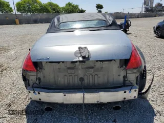 2004 Nissan 350Z Touring z VIN JN1AZ36A94T011081, wystawiony jako Copart lot #57646305 z przebiegiem 130 198 mil mil oraz Szkoda całkowita • Salvage title. Historia ofert i sprzedaży dostępna na DreamBid. Obrazek 6.