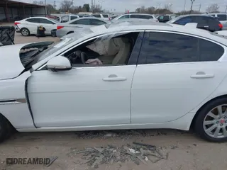 2019 Jaguar XE 25t with VIN SAJAR4FX3KCP47620, listed as a IAAI auction lot 41502224 with 78,767 mi miles. Bid and sale history available at carsss.com. Image 14.