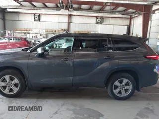 2021 Toyota Highlander L with VIN 5TDBZRBH4MS123650, listed as a IAAI auction lot 42726469 with 92,877 mi miles and . Bid and sale history available at DreamBid. Image 14.