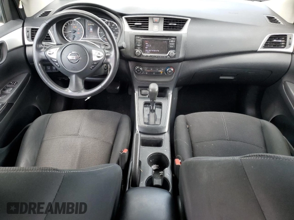 2018 Nissan Sentra S z VIN 3N1AB7AP6JY340671, wystawiony jako Copart lot #56253365 z przebiegiem 101 968 mil mil oraz Szkoda całkowita • Salvage title. Historia ofert i sprzedaży dostępna na DreamBid. Obrazek 8.