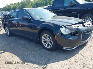 2015 Chrysler 300 Limited z VIN 2C3CCAAG1FH742910, wystawiony jako IAAI lot #42151768 z przebiegiem 186 050 mil mil oraz . Historia ofert i sprzedaży dostępna na DreamBid. Obrazek 1.