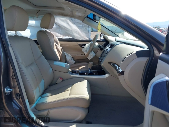 2014 Nissan Altima SV with VIN 1N4AL3AP0EC182870, listed as a IAAI auction lot 42115070 with 110,743 mi miles and . Bid and sale history available at DreamBid. Image 5.