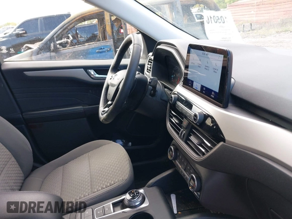 2021 Ford Escape SE z VIN 1FMCU0G60MUB22668, wystawiony jako IAAI lot #42213083 z przebiegiem 25 159 mil mil oraz . Historia ofert i sprzedaży dostępna na DreamBid. Obrazek 5.