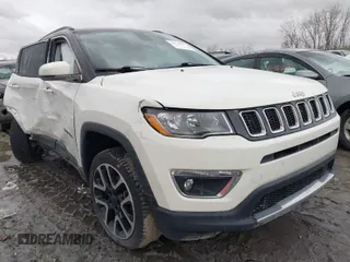 2018 Jeep Compass Limited with VIN 3C4NJDCBXJT350246, listed as a IAAI auction lot 41711327 with 112,364 mi miles. Bid and sale history available at carsss.com. Image 1.