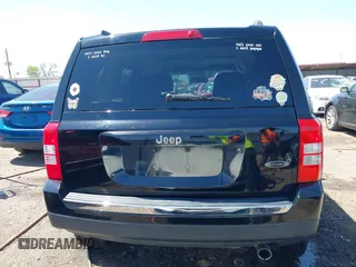 2016 Jeep Patriot Sport с VIN 1C4NJPBA3GD747922, выставлен на аукционе IAAI как лот 41986421 с пробегом 86 367 миль миль и . История ставок и продаж доступна на DreamBid. Изображение 16.