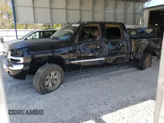 2004 GMC Sierra 1500 SLE z VIN 2GTEK13TX41377215, wystawiony jako Copart lot #53242885 z przebiegiem 202 070 mil mil oraz Szkoda całkowita • Salvage title. Historia ofert i sprzedaży dostępna na DreamBid. Obrazek 1.