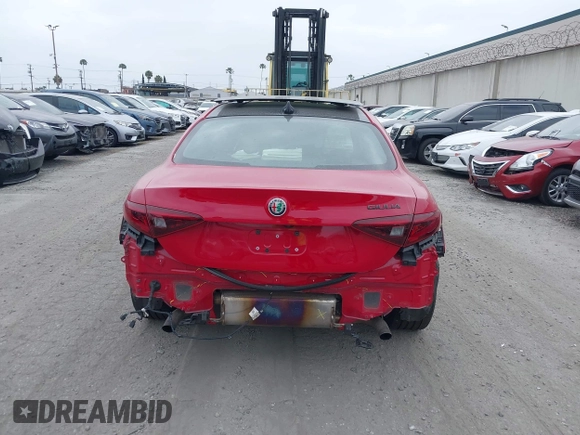2019 Alfa Romeo Giulia Ti Sport with VIN ZARFAMBN0K7606969, listed as a IAAI auction lot 41962828 with 46,544 mi miles and . Bid and sale history available at DreamBid. Image 17.